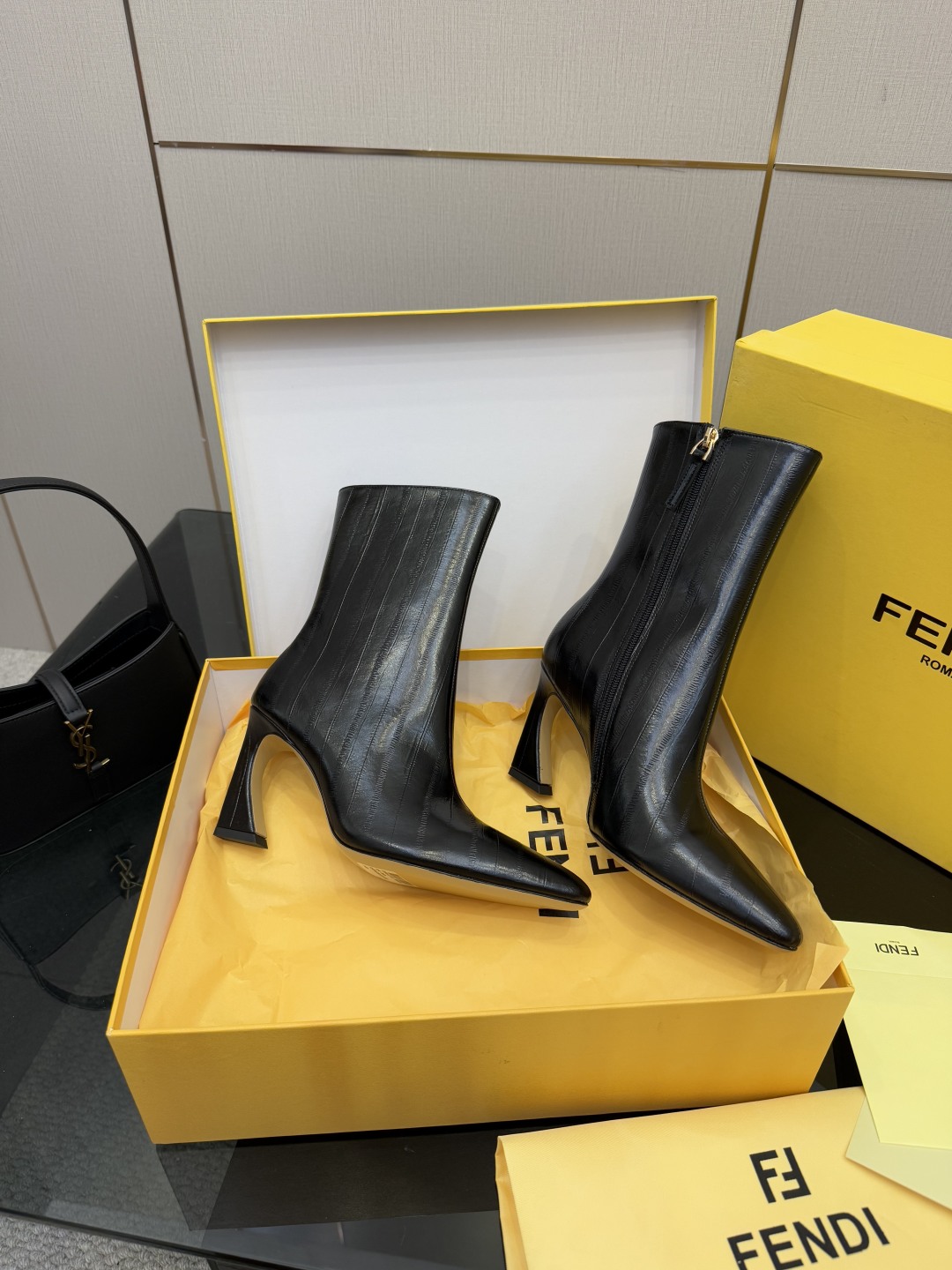 20251022/Fendi_251022-2
